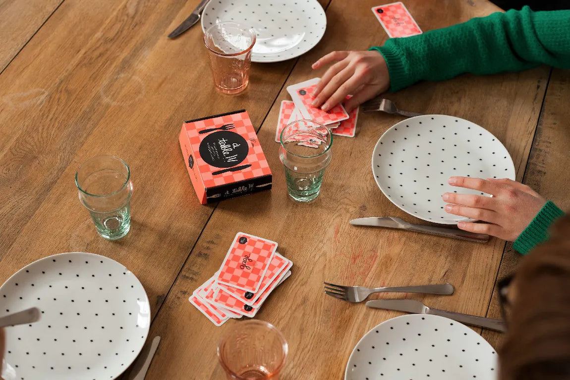 Kit de discussion en famille - A table !-Minus Éditions-Super Châtaigne-Jeux de société : Product type
