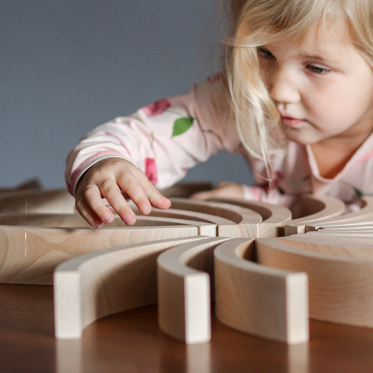 Abel blocks | 12 pièces en bois-Abel Blocks-Super Châtaigne-Puzzle : Product type